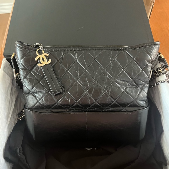 Chanel Gabrielle Medium - Picture 2 of 10